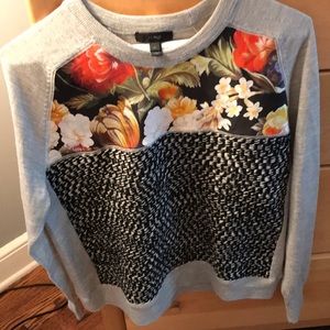 J CREW GRAY SWEATER - MEDIUM